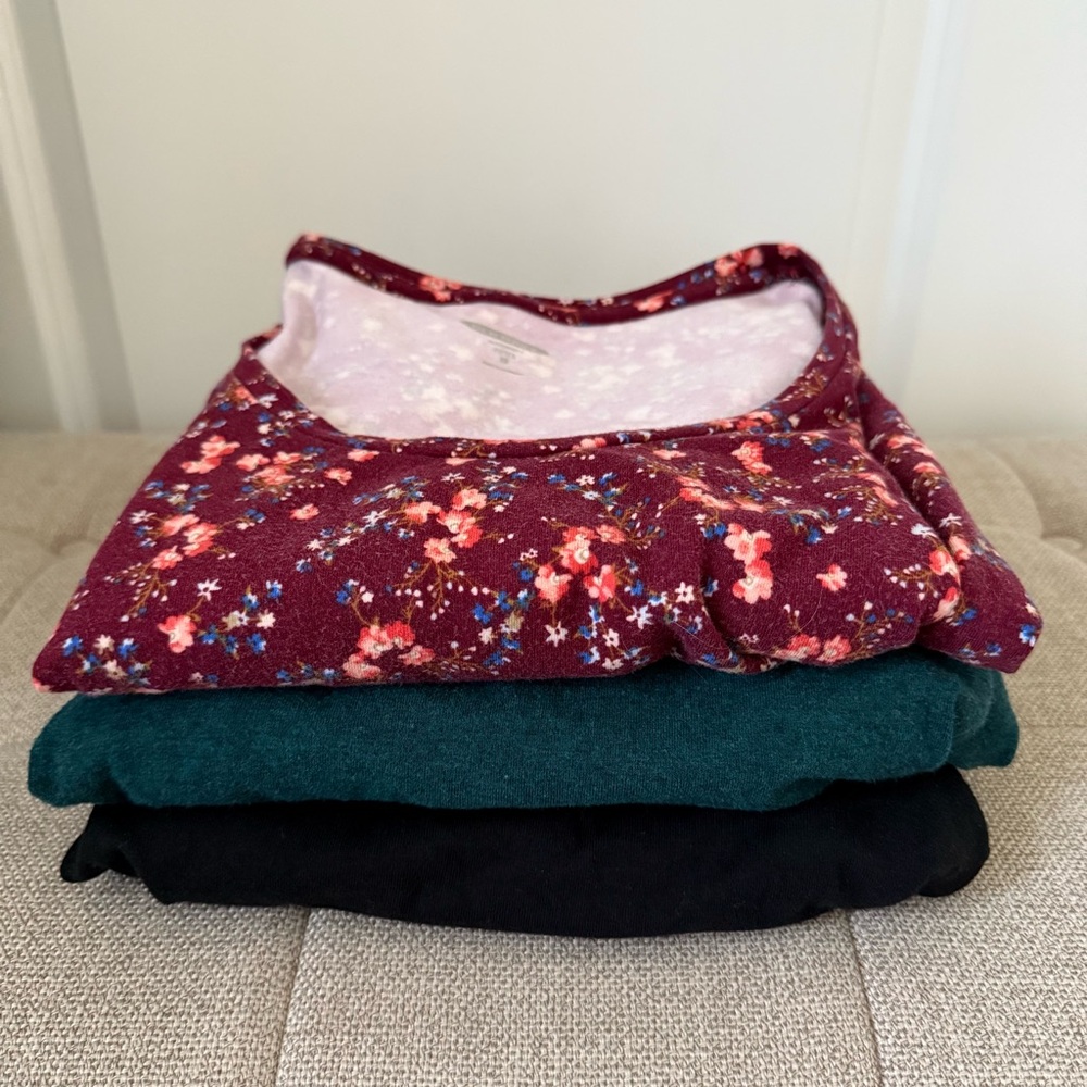 Bundle of Maternity Body Contour Dresses, Floral + Solid, Old Navy + Isabel